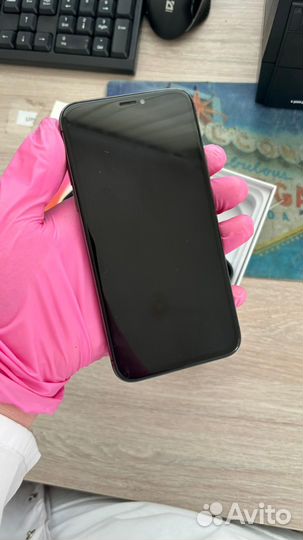 iPhone X, 64 ГБ