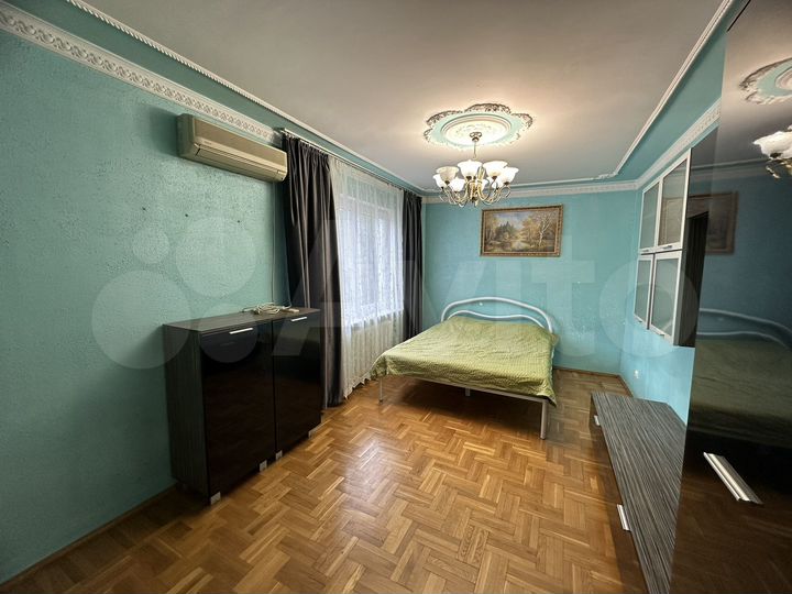 2-к. квартира, 65 м², 4/9 эт.