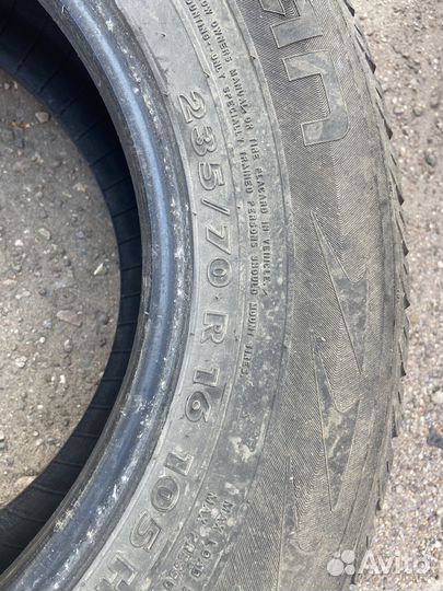 Nokian Tyres WR 235/70 R16 105H