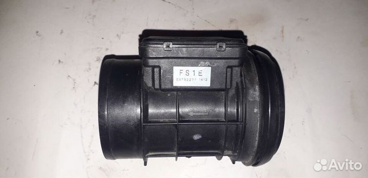 Датчик расхода воздуха Mazda FS1E