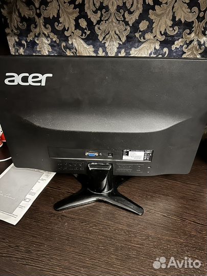 Монитор Acer G196 1366x768
