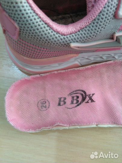 Кроссовки для девочки