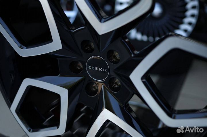 Кованые диски Zeekr R22 001/007/009/X