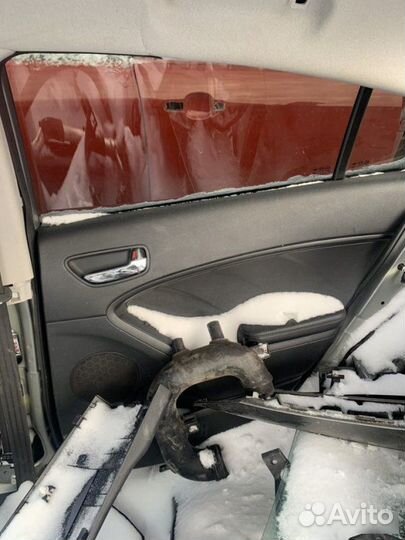 Обшивка двери задняя правая Kia Cerato 3