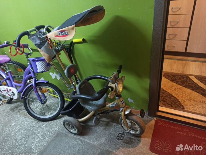 Детский трехколесный велосипед