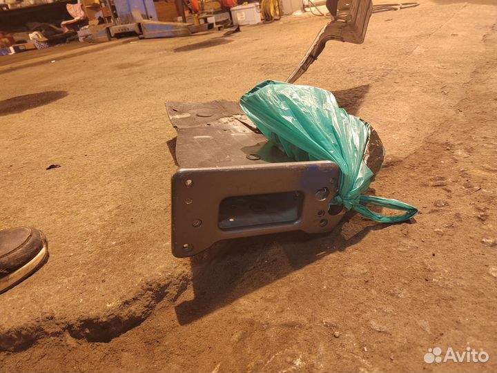 Лонжерон передний правый Hyundai Santa fe dm