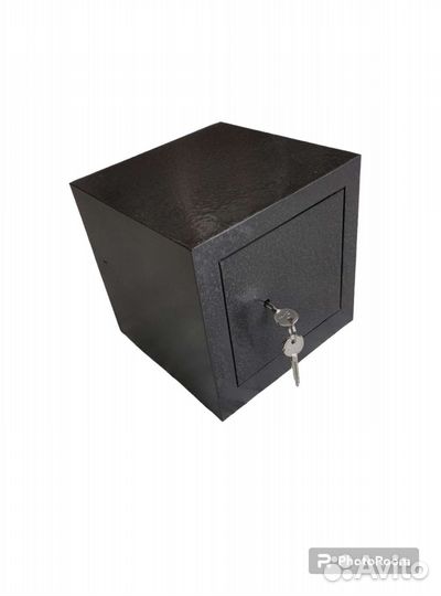 Сейф металлический