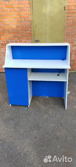 Стойка ресепшен. Стойка торговая