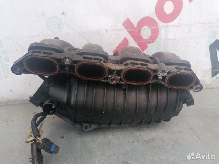 Коллектор впускной Peugeot 308 1.6 EP6 2010
