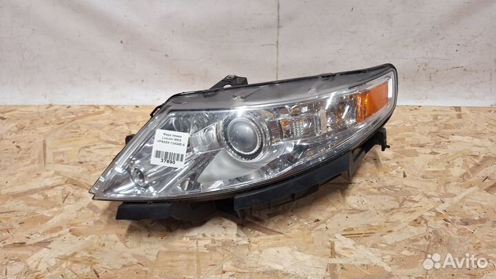 Фара левая Lincoln MKS 2009-2012 VP8A5X-13A045-A
