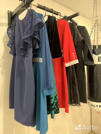 Платье женское 42 44