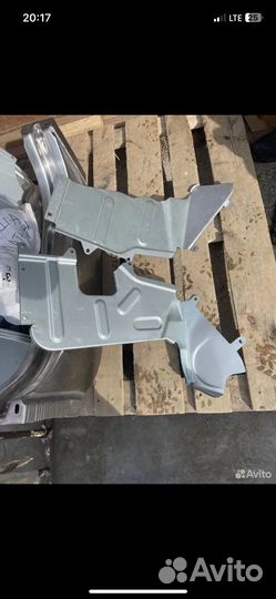 Пыльник боковой двигателя