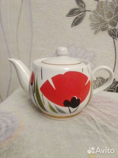 Чайник фарфоровый 60 лет СССР