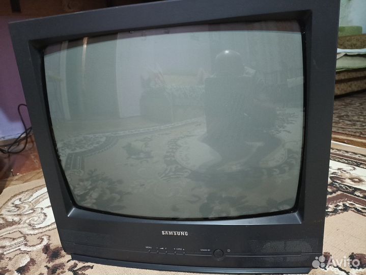 Телевизор samsung