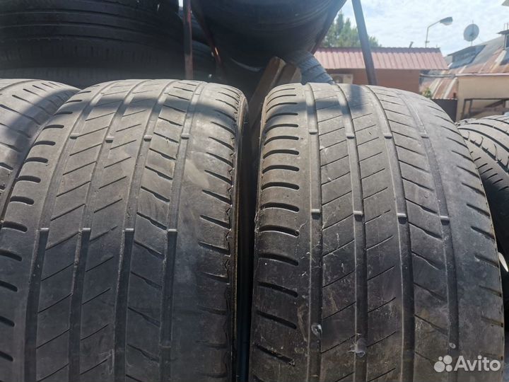 Bridgestone Alenza 001 275/45 R20 и 305/40 R20