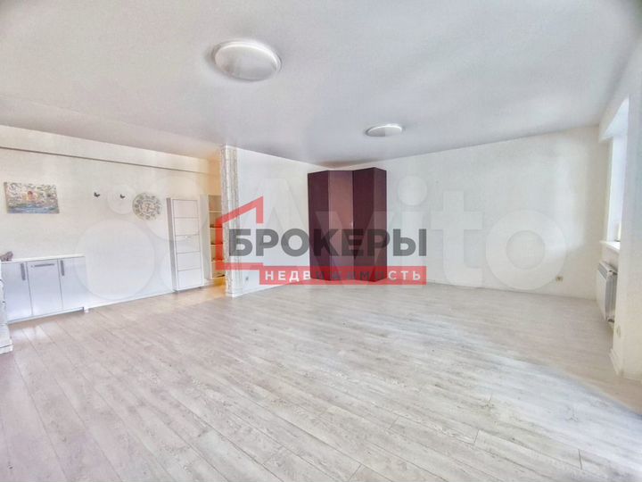 2-к. квартира, 86 м², 1/9 эт.