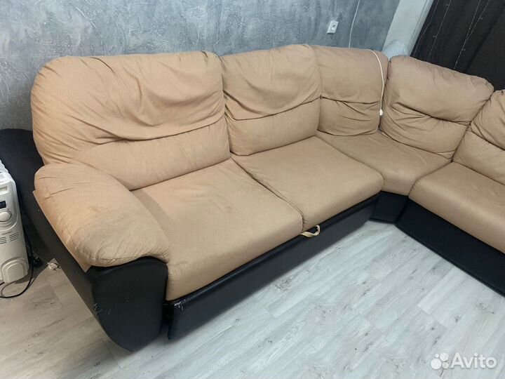 Продам угловой диван бу