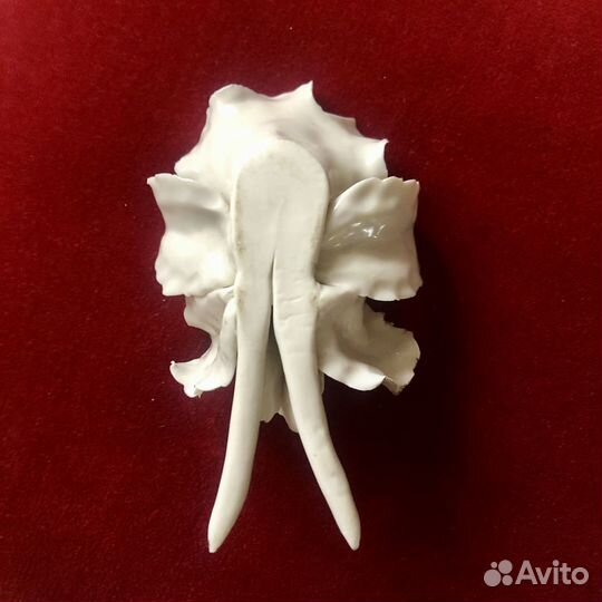 Цветок фарфоровый антикварный