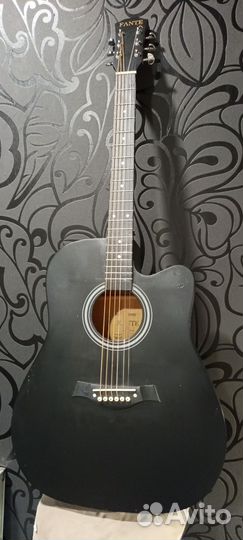 Гитара большая акустическая