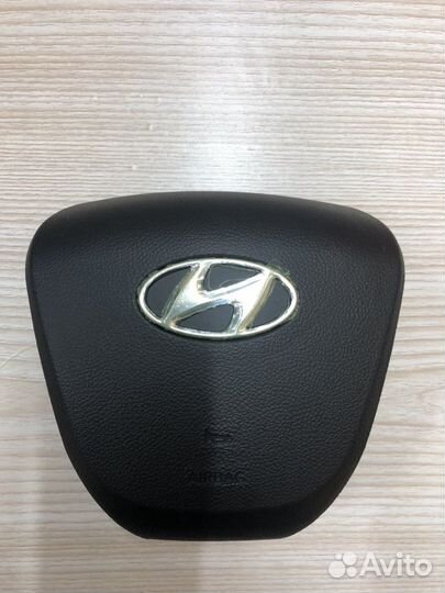 Крышка подушки безопасности руля Solaris 10-17