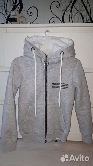 Вещи на девочку 134