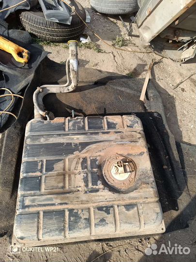 Топливный бак в сборе на Волгу