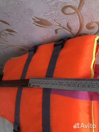 Спасательный жилет, нарукавники для плавания