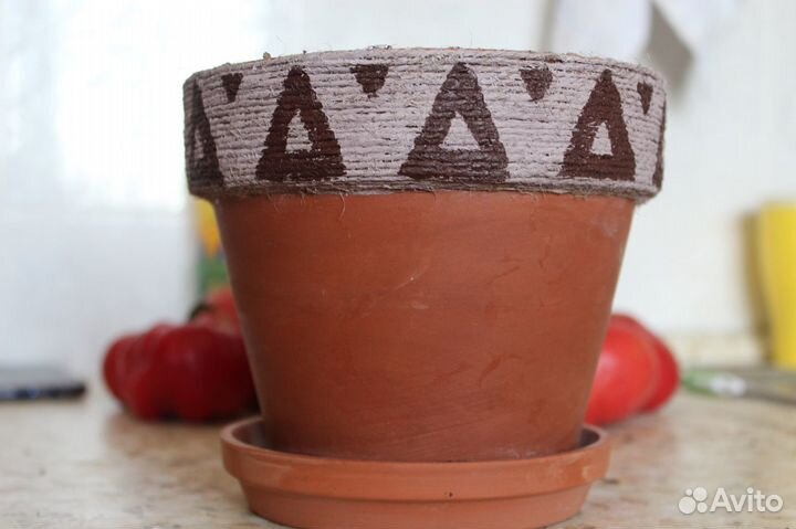 Горшок глиняный