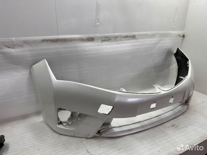Бампер передний Toyota Corolla Е180 2013-2016