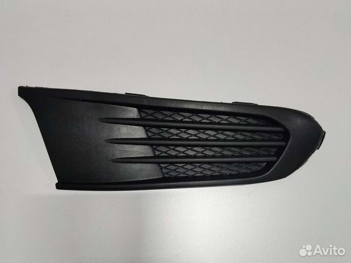 Заглушка противотуманной фары на polo sedan