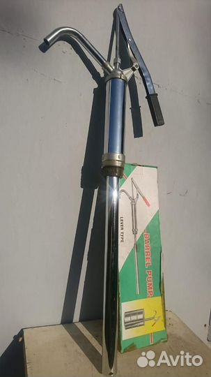 Бочковой насос. В отличном состоянии