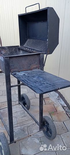 Мангал и коптильня