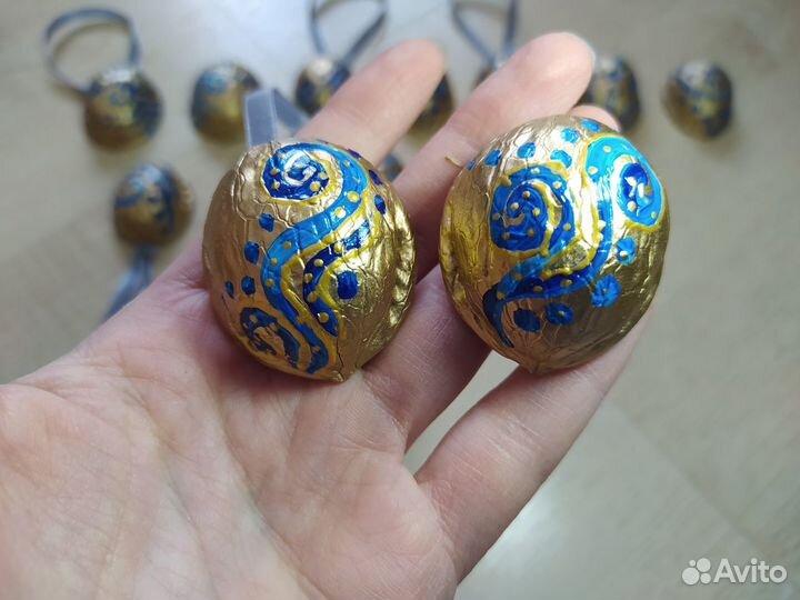 Предсказания в орешках. Подарок