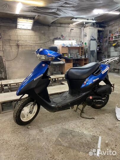 Скутер Suzuki lets 2