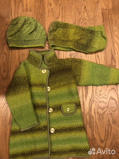 Вязаный комплект (кардиган+шарфик+берет)