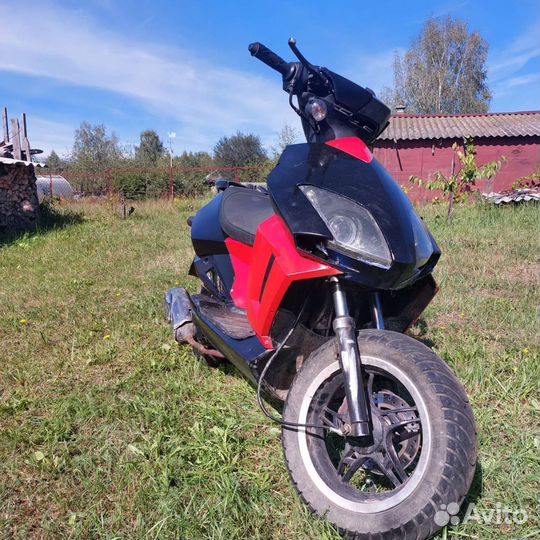 Скутер Stels vortex 150