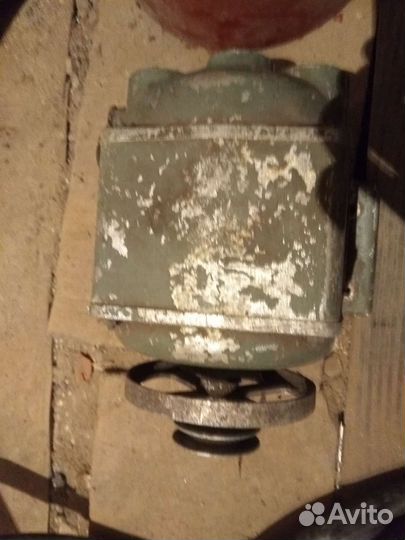 Электродвигатель 220в