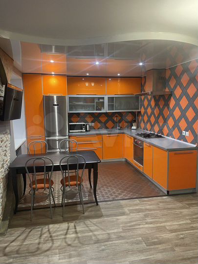 2-к. квартира, 60 м², 7/10 эт.