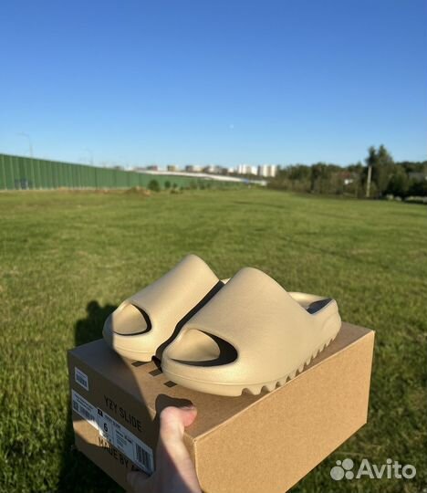 Шлепанцы Adidas Yeezy Slide