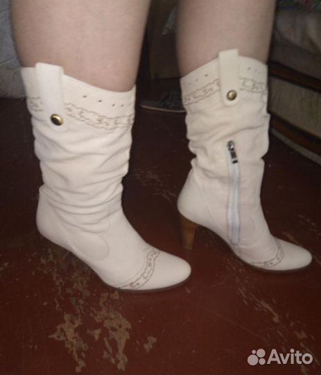 Сапожки женские