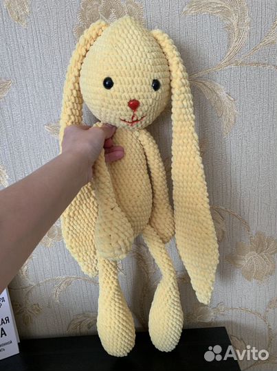Вязаный заяц ручной работы