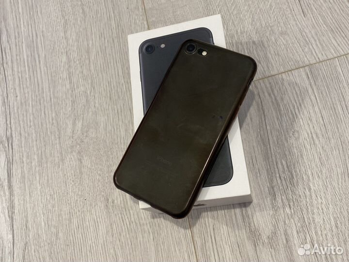 iPhone 7, 128 ГБ