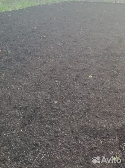 Вспашка земли мотоблоком