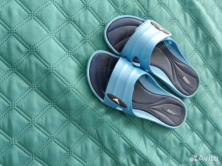 Шлепки для бассейна женские