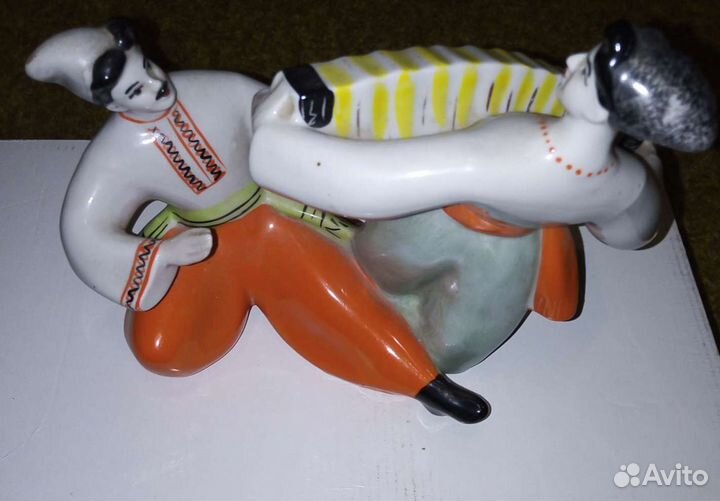 Фарфоровые статуэтки