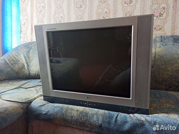 Телевизор LG Flatron CT-21Q41KE
