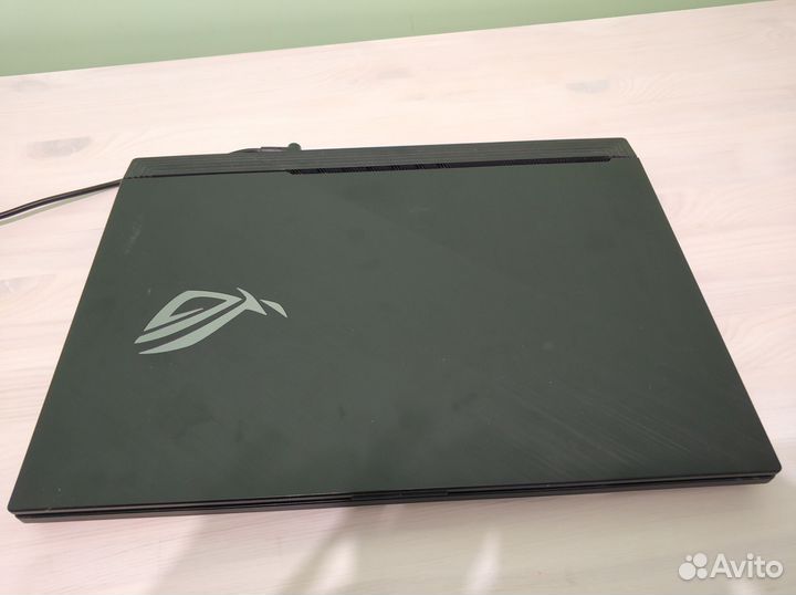 Asus rog strix g17 G712LWS