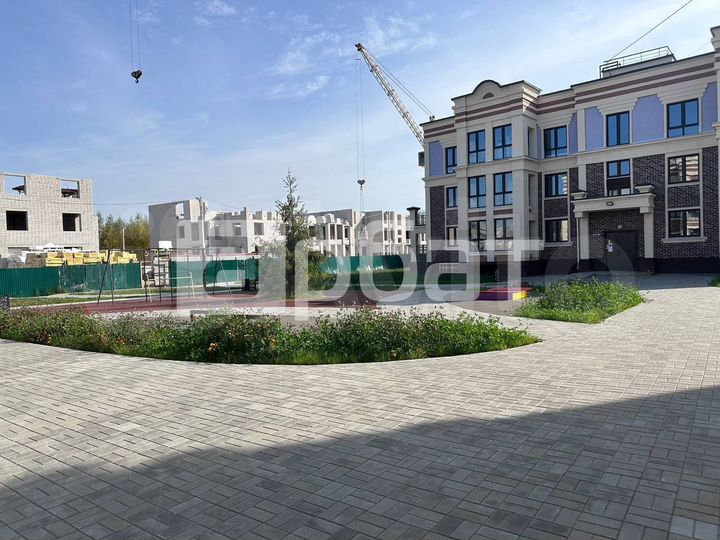 2-к. квартира, 71 м², 1/3 эт.