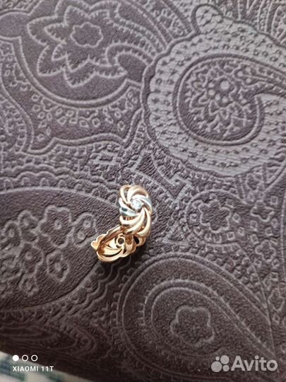 Золотые серьги