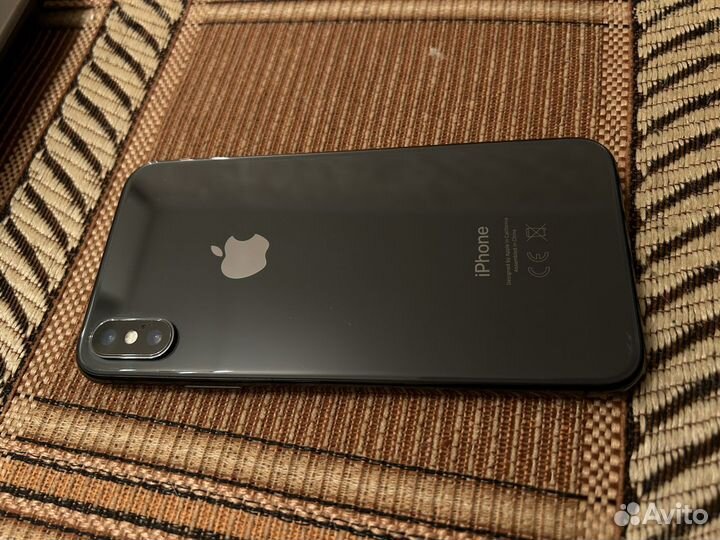 iPhone X, 64 ГБ